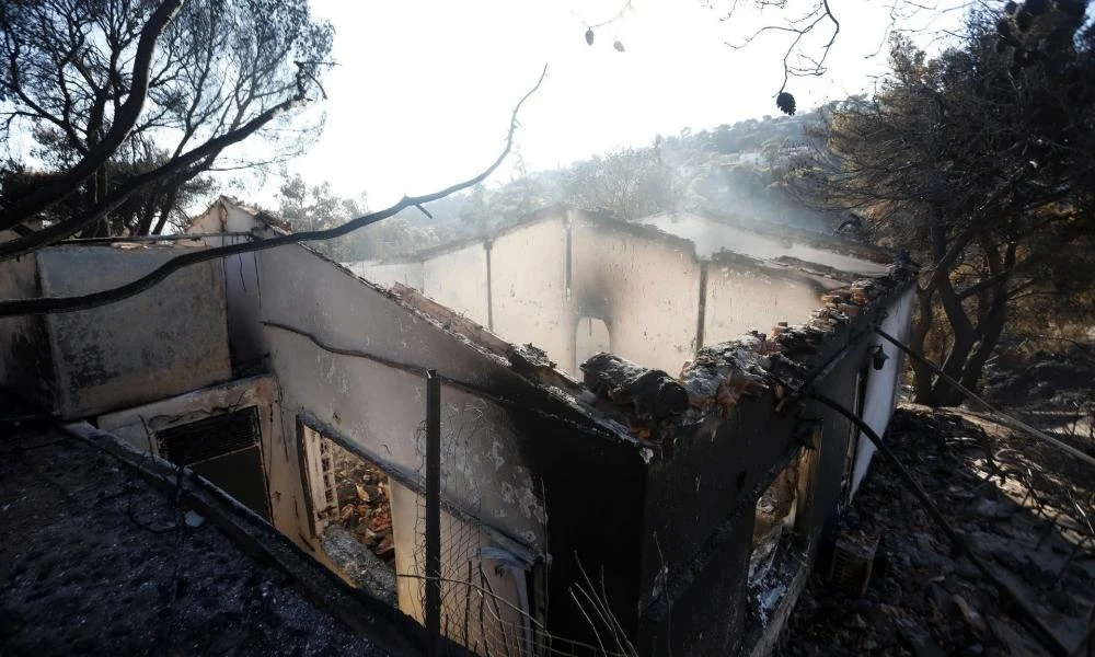 Φωτιά στην Αττική: 146 ακατάλληλες προς χρήση κατοικίες στις πυρόπληκτες περιοχές